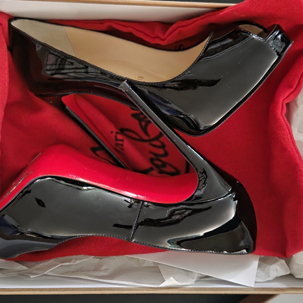 Authentic Christian Louboutin Black Patent Leather Pumps